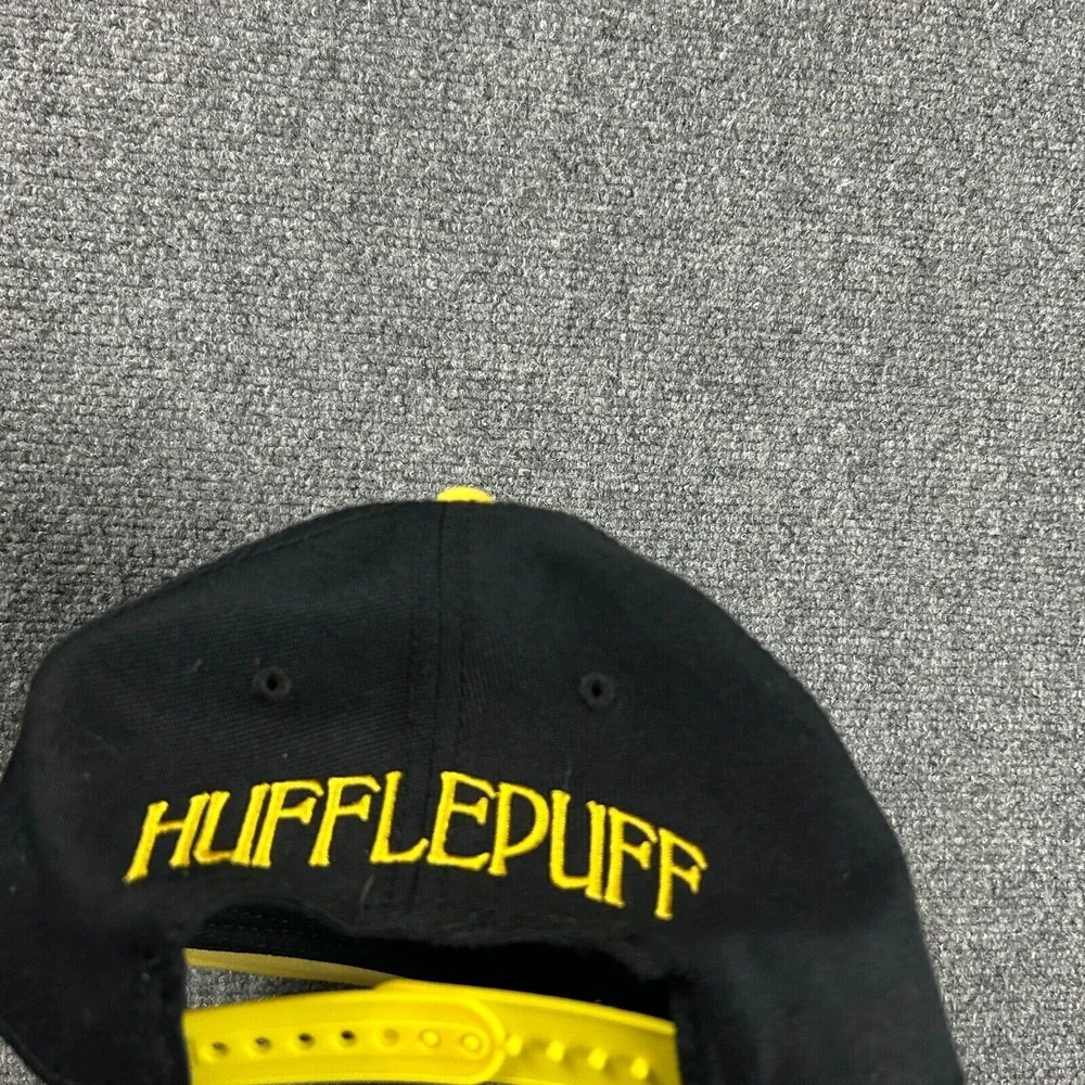 Harry Potter Hufflepuff Cap Hat OSFA Black Yellow Adults‎ Snapback Acrylic Wool